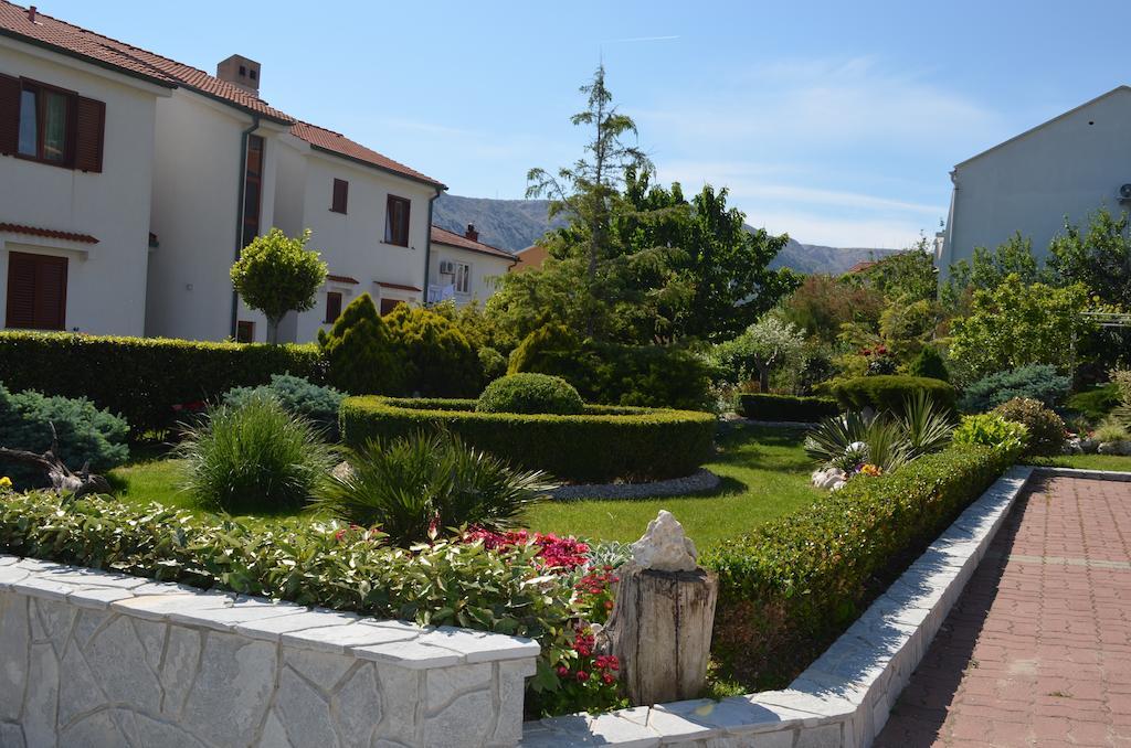 Apartments Mihalic Baška Exterior foto